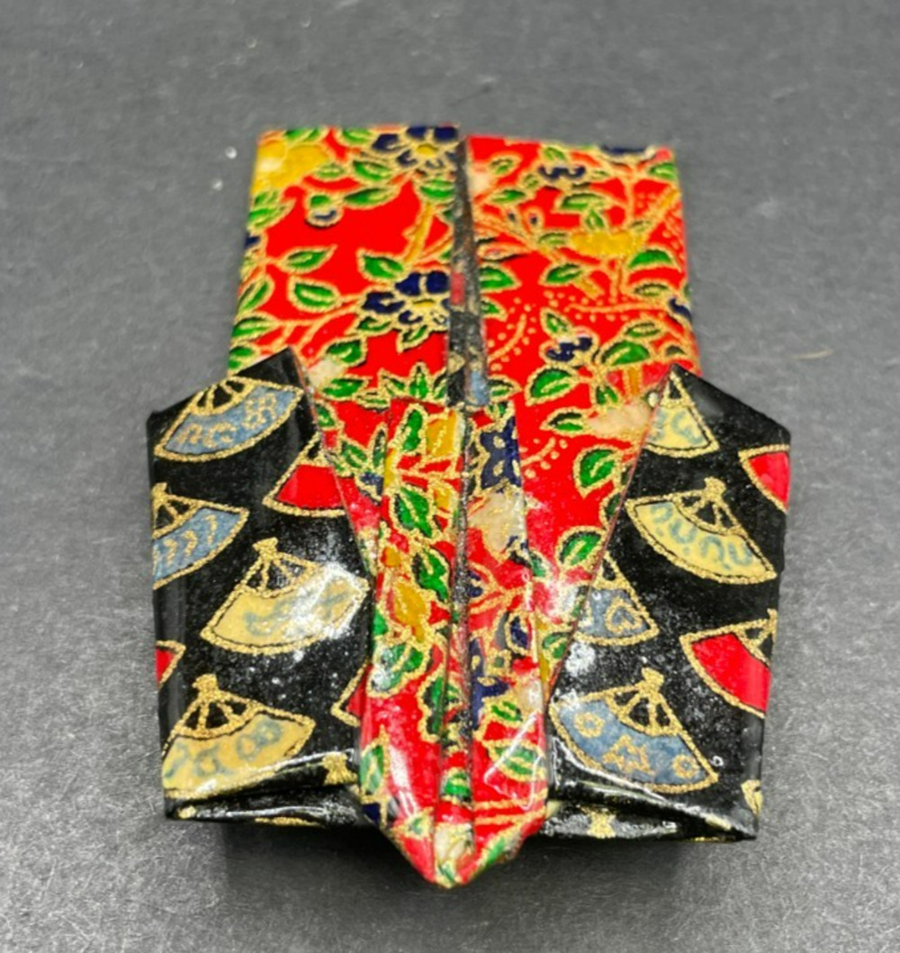 Vintage Japanese Origami Kimono Brooch Pin Chiyogami Paper Gold Red Black Fans